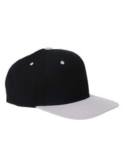 Cargar imagen en el visor de la galería, Custom Embroidered Classic SnapBack Hat - Jittybo&#39;s Custom Clothing &amp; Embroidery
